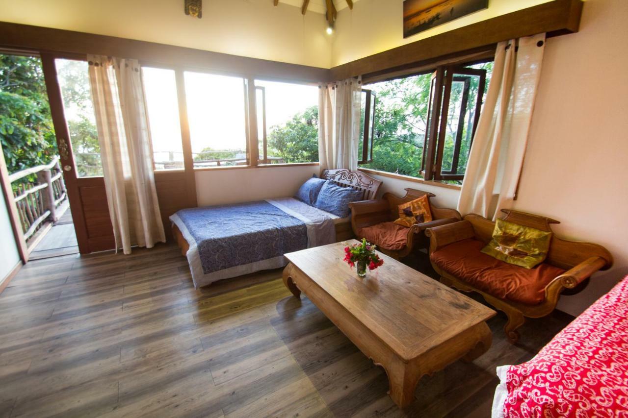 Boa Hill Surf House Hotel Nembrala Eksteriør billede